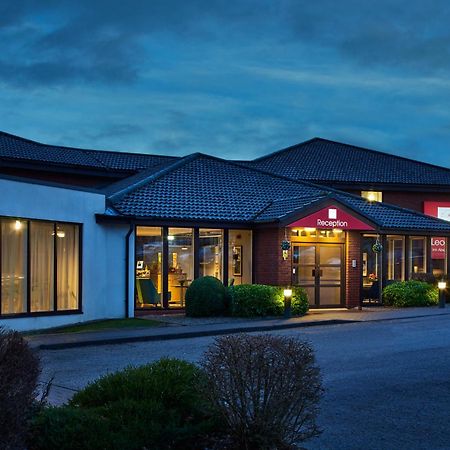 דייס Leonardo Inn Aberdeen Airport מראה חיצוני תמונה